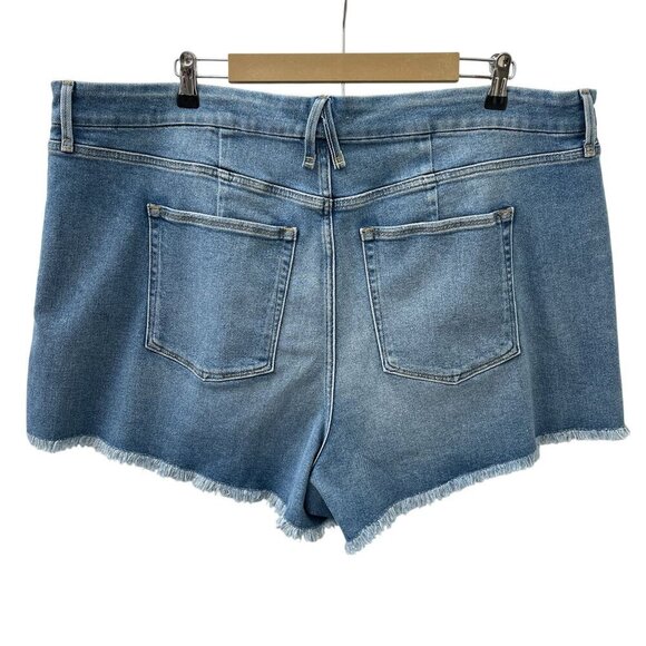 Good American Blue Curve 3" In Denim Shorts Stretch Distressed Raw Hem Women 22 - Picture 4 of 16